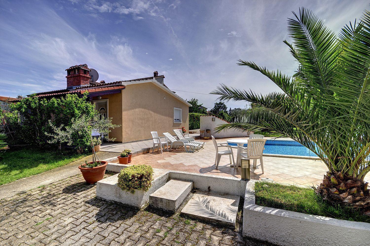 Zum Sandstrand Sind Es Wenige Gehminuten - Geniessen Sie Aber Auch Die Zeit Am Pool Μεντουλίν Εξωτερικό φωτογραφία